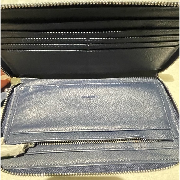 Lacoste Shoulder Bag with Wallet - Picture 3 of 9